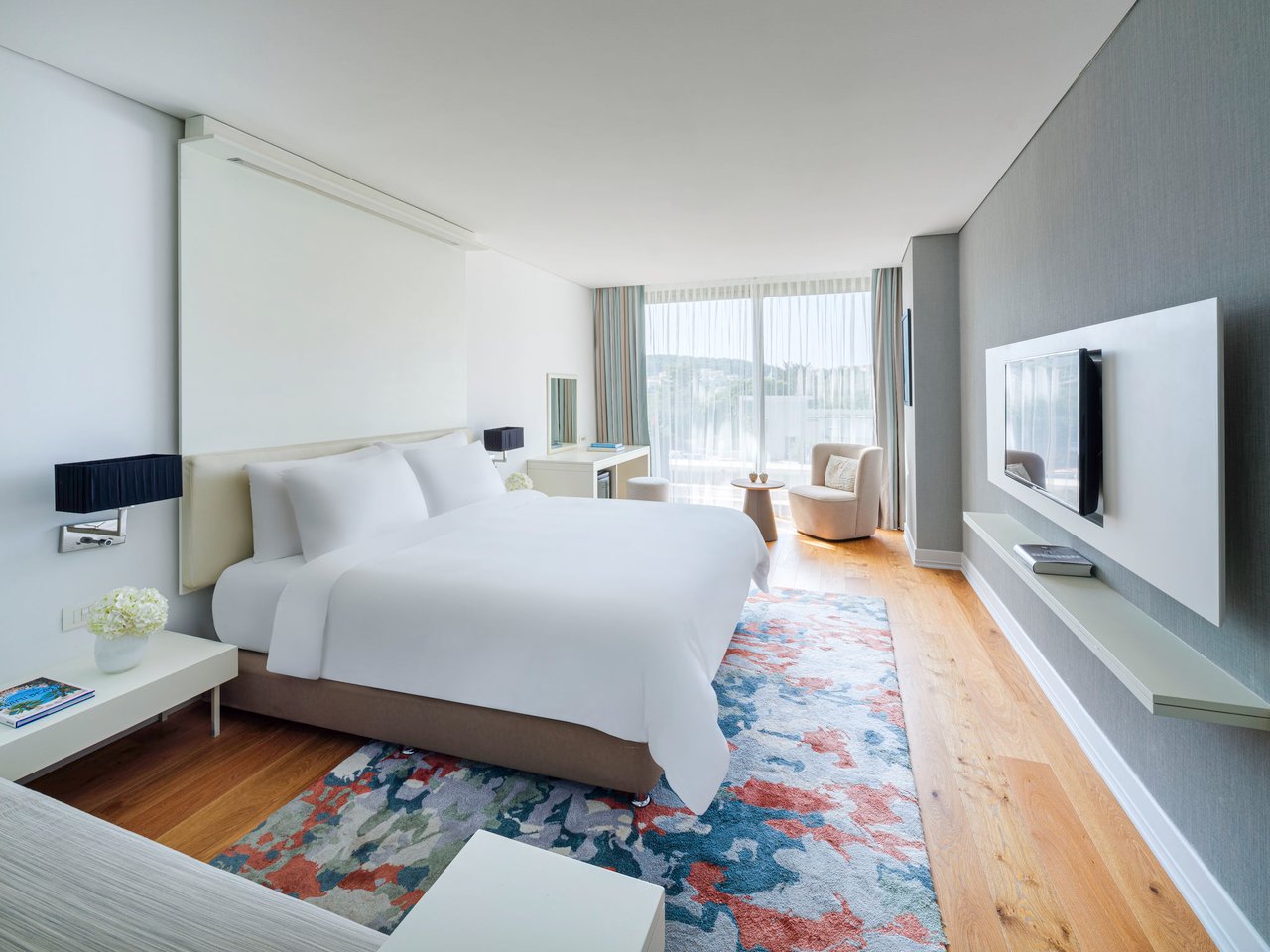 Classic Room, City View with King Size Bed
