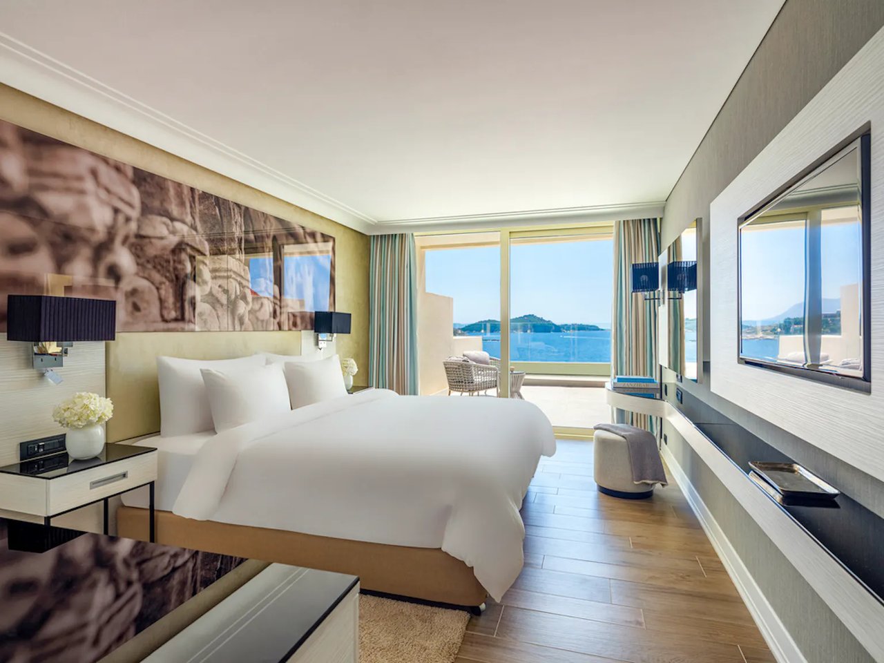Superior Room with Sea View and Balcony