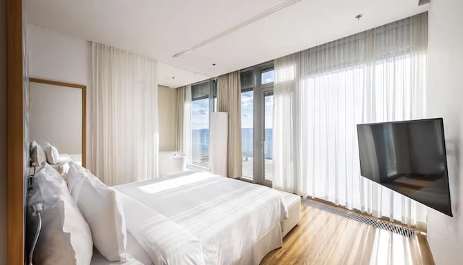 Penthouse Suite