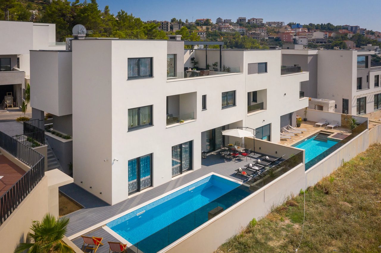 Villa Pituntium Mare
